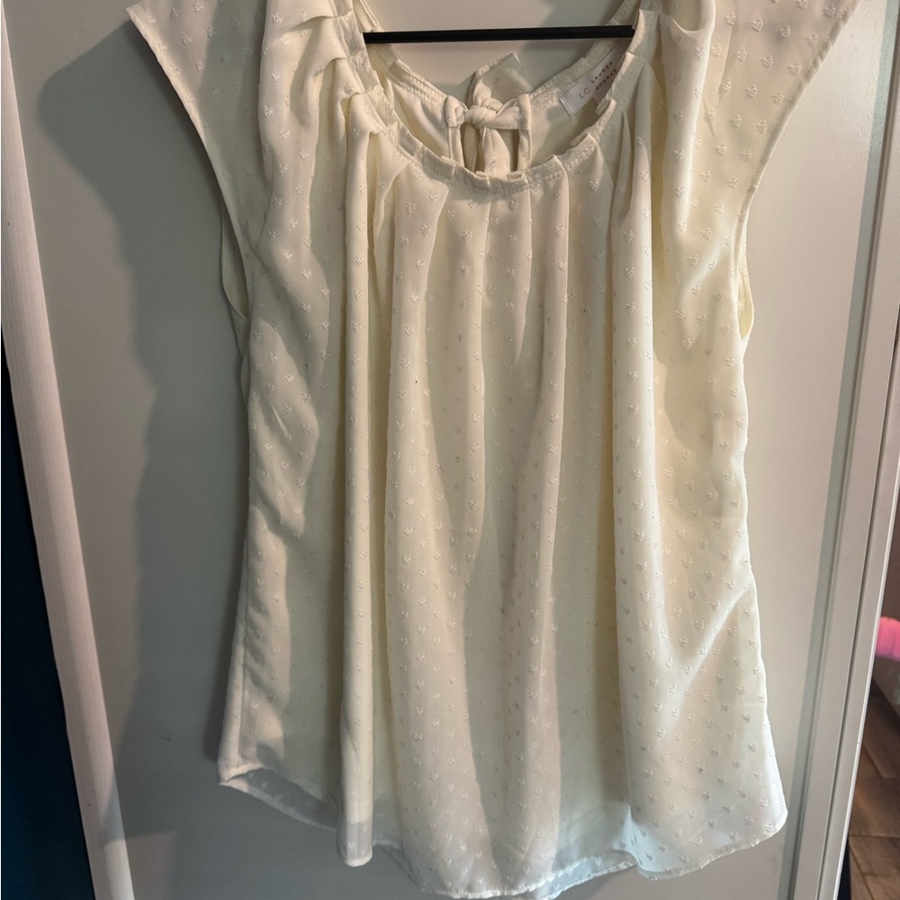 LC Lauren Conrad Cream Cap Sleeve Pleated Blouse